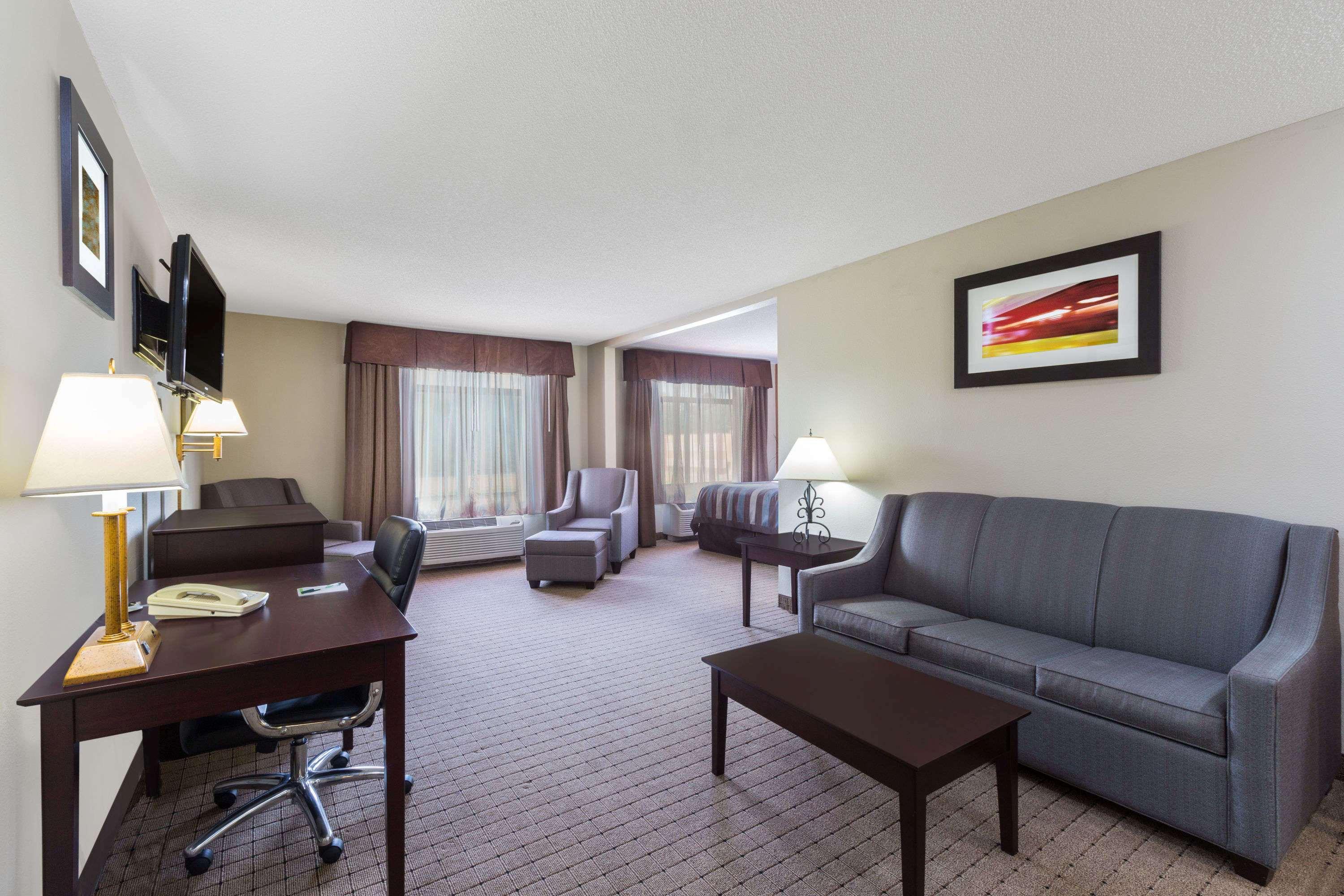 Wingate By Wyndham West Monroe Hotel Buitenkant foto